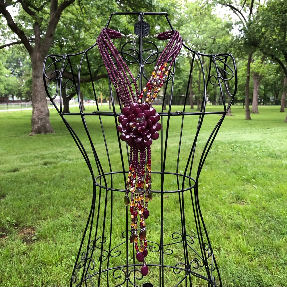 JOAN RIVERS Starlet Style Wine Statement Necklace NWOT